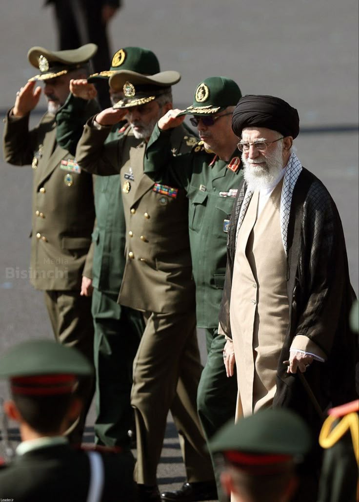 بیوگرافی سید علی خامنه ای