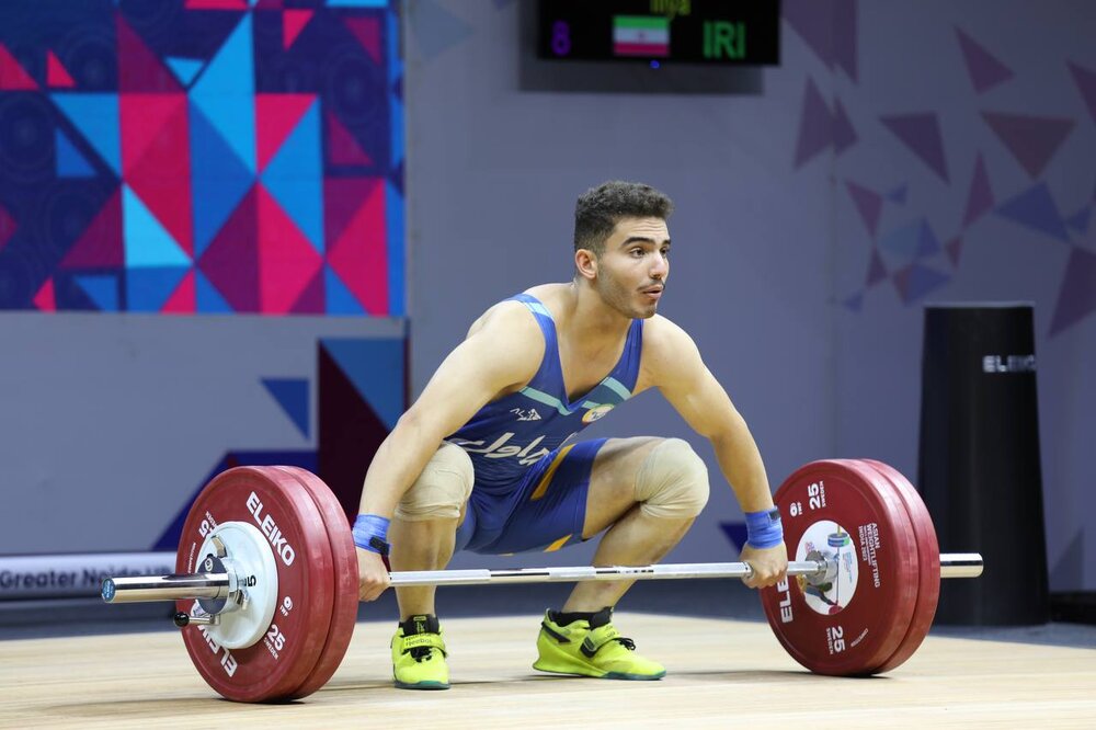 عکس ایلیا صالحی پور وزنه بردار