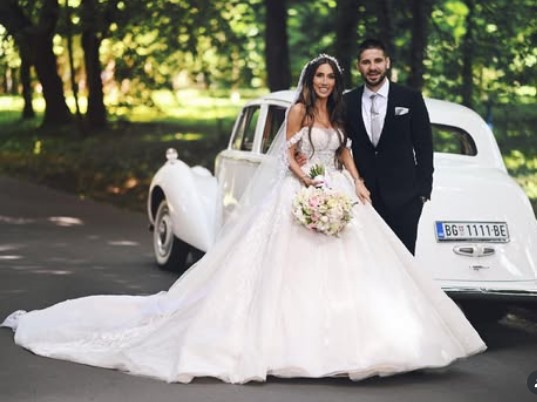 عکس همسر الکساندر میتروویچ