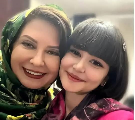لعیا زنگنه و دخترش
