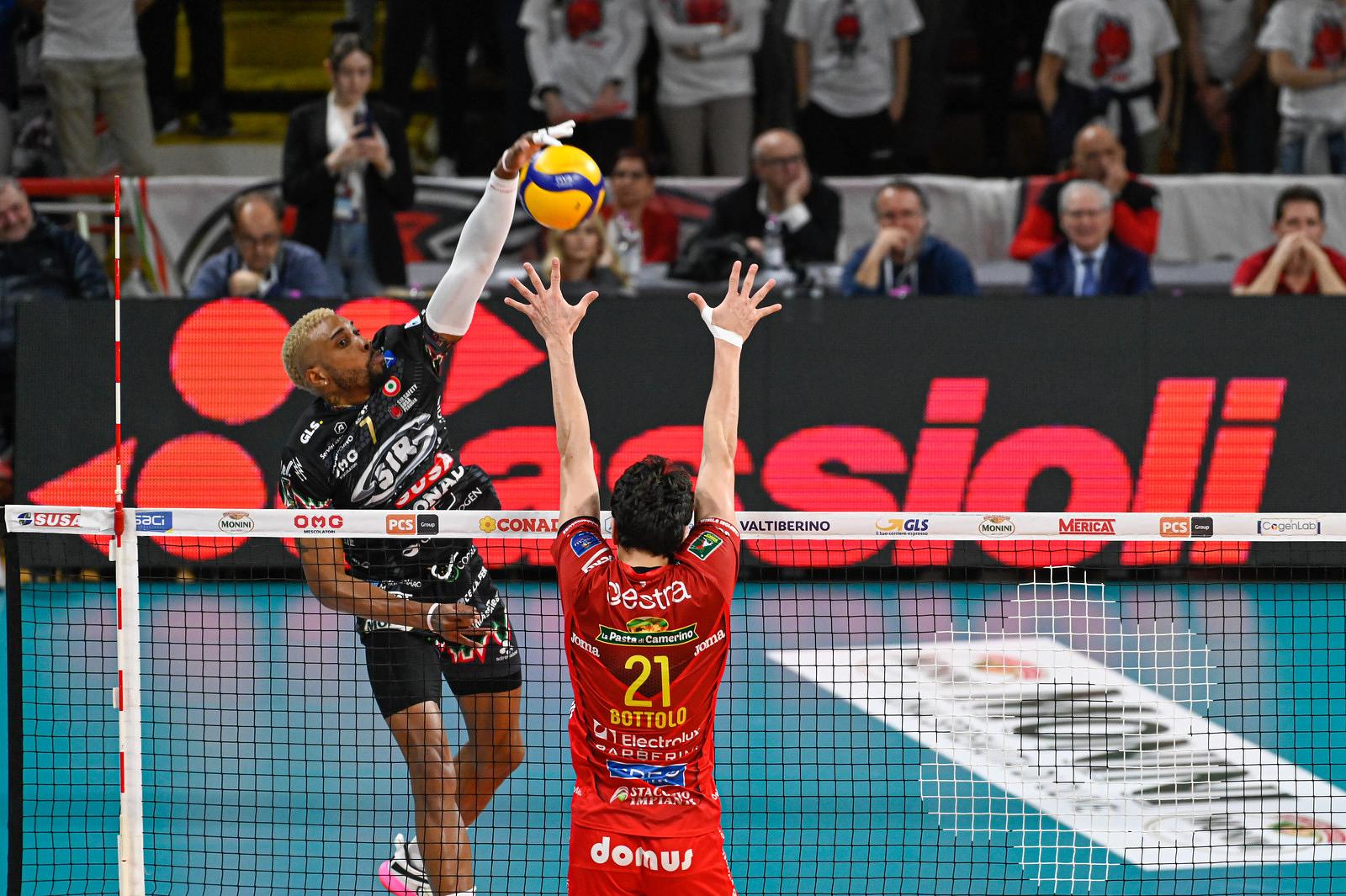 مقایسه خسوس هررا با مارلون یانت و روبرت لندی سیمون