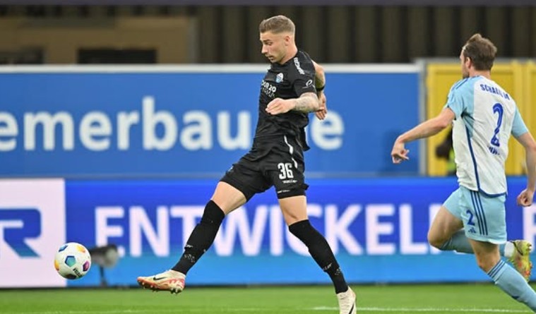 فلیکس پلات مهاجم هدف